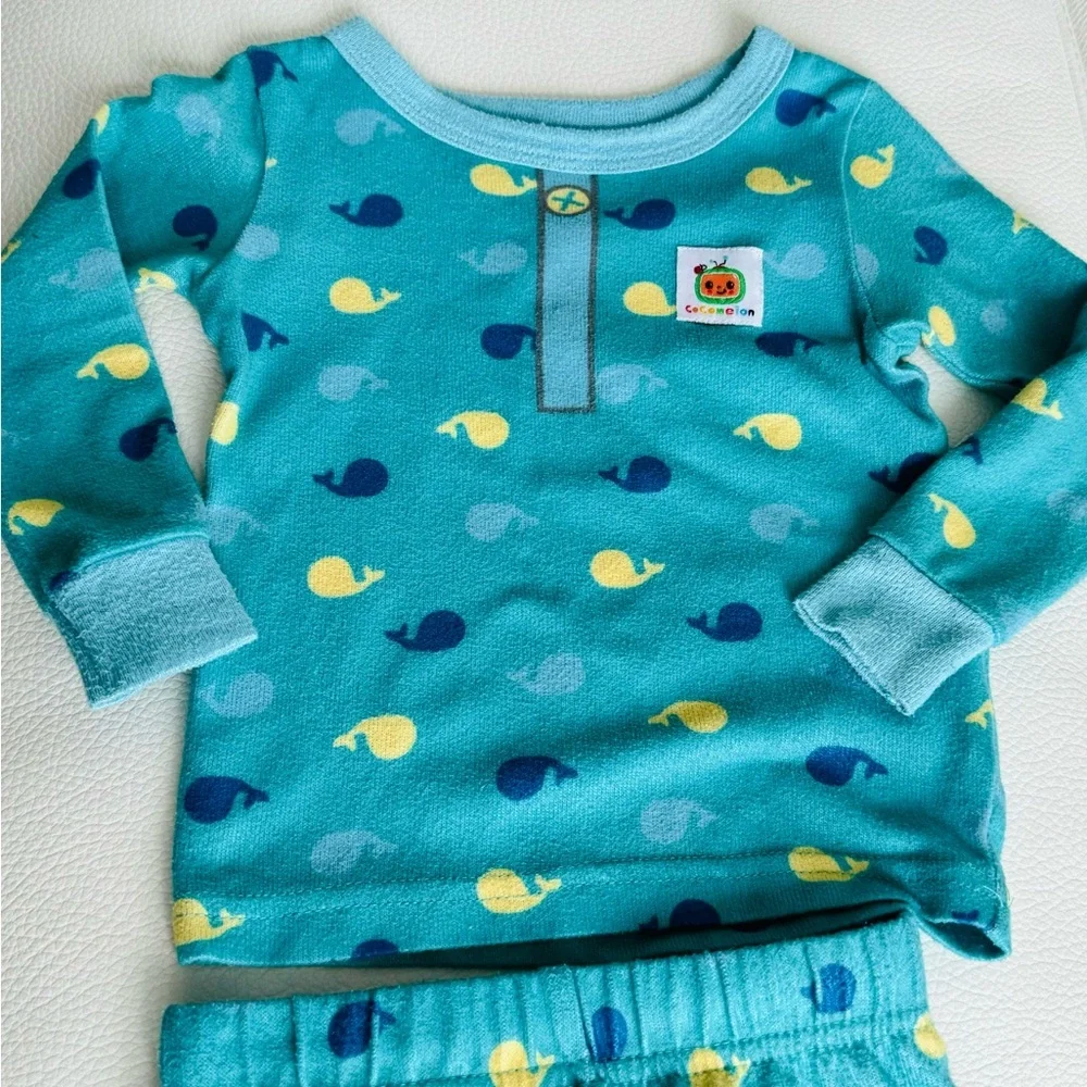 Kids Whale Print Pajamas Cocomelon pajama set for 12-18 months old snug fit GUC